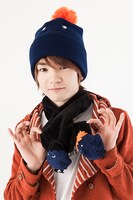 「ハイキュー!! ニットキャップ 日向」の着用イメージ。(c)古舘春一／集英社・「ハイキュー!!」製作委員会・MBS