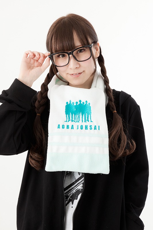 「ハイキュー!! フリースマフラー 青葉城西高校」の着用イメージ。(c)古舘春一／集英社・「ハイキュー!!」製作委員会・MBS