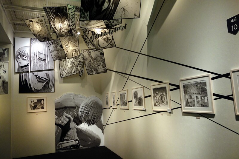 「進撃の巨人展」の様子。(c)諫山創・講談社/「進撃の巨人展」製作委員会