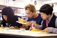 映画「スキマスキ」場面写真 (c)2015 宇仁田ゆみ・小学館／「スキマスキ」製作委員会