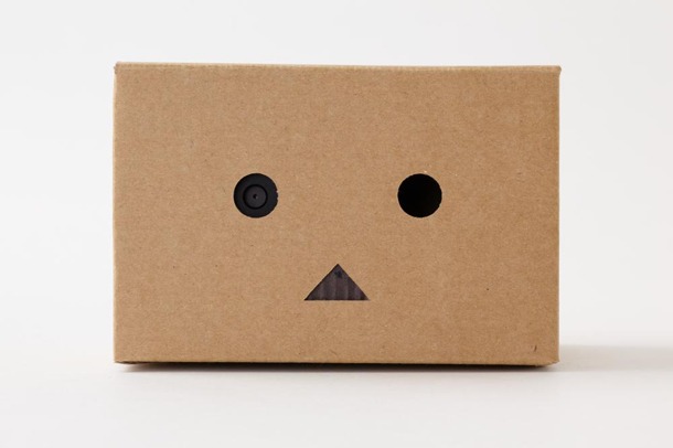 「EX-FR10 ダンボー ver.」よく見ると、ダンボーの右目にカメラのレンズが。(c)KIYOHIKO AZUMA/YOTUBA SUTAZIO