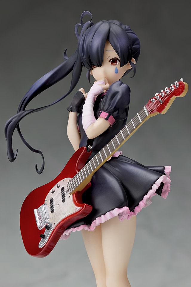 1/8スケールフィギュア「中野梓～K-ON! 5th Anniversary～」 (c)かきふらい・芳文社／桜高軽音部