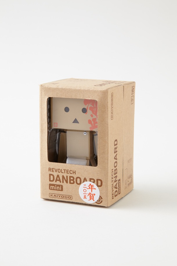 「リボルテックダンボー・ミニ 年賀ダンボー2015」  (c)KIYOHIKO AZUMA/YOTUBA SUTAZIO
