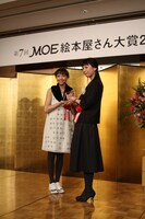 「おおかみだあ！」の作者代理として登壇した、ポプラ社の松本麻依子さん。