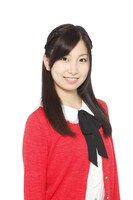 小竹・小梅役の高宗歩未。