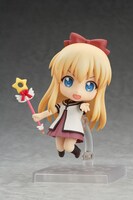 「ねんどろいど 歳納京子」に「魔女っ娘ミラクるん」のポーズを取らせた様子。(c)2014 なもり／一迅社・七森中ごらく部