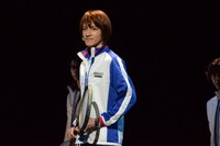 不二周助役の神里優希。