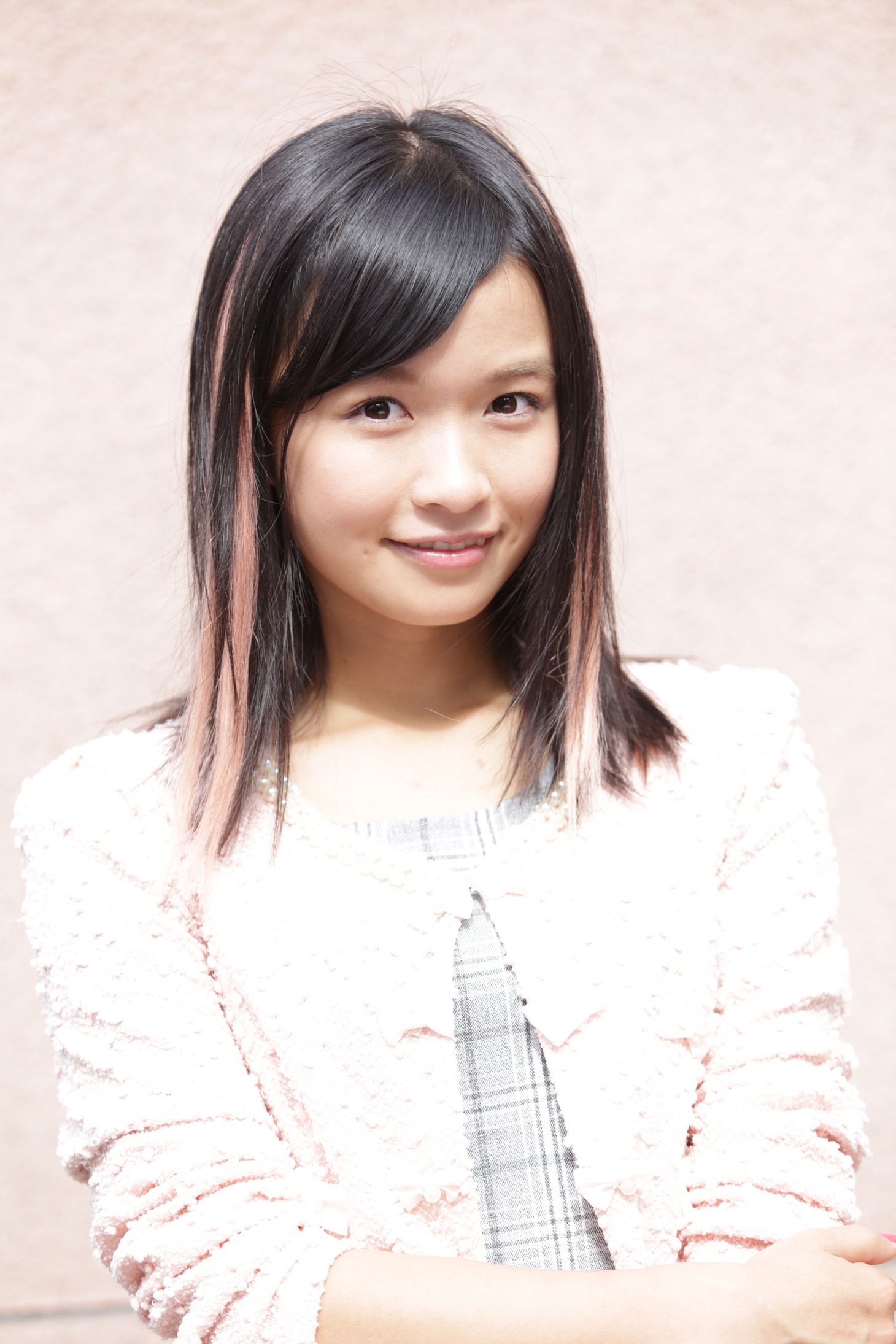 ななせ役の百川晴香。