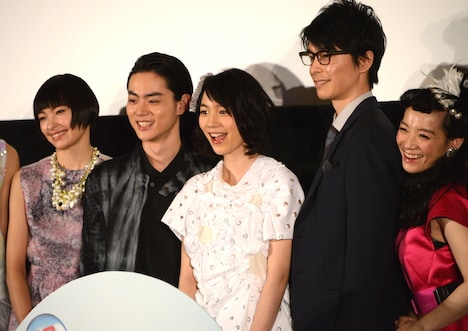 「海月姫」初日舞台挨拶の様子。