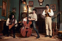 「シェアハウス・ウィズ・ヴァンパイア」場面写真 (c) Shadow Pictures Ltd MMXIV