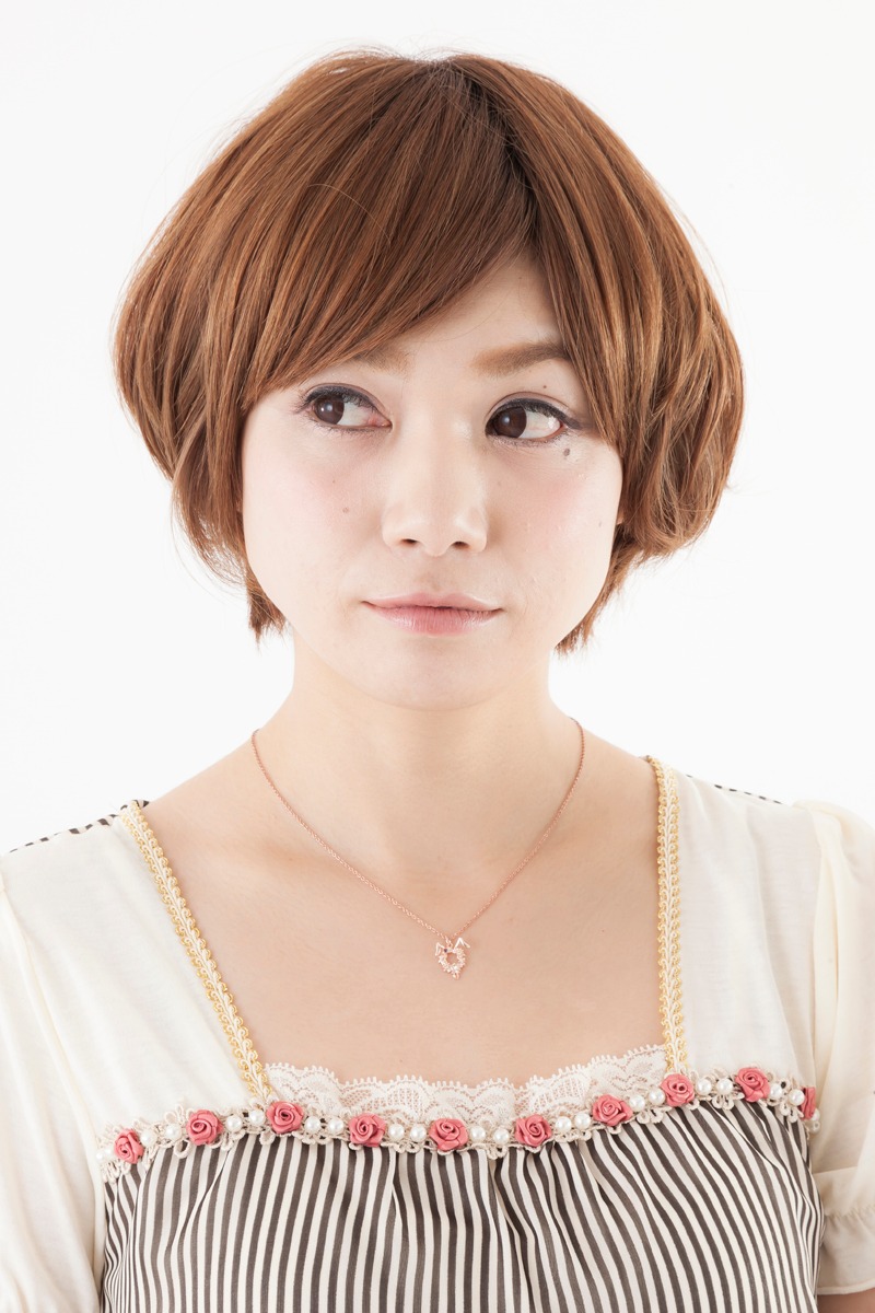 「妖狐×僕SS」夏目残夏モデルのネックレス。 (c)Cocoa Fujiwara/SQUARE ENIX