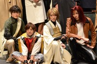 （左から）藤原祐規、椎名鯛造、鈴木拡樹、鮎川太陽。(c)峰倉かずや・一迅社／最遊記歌劇伝公司 2014