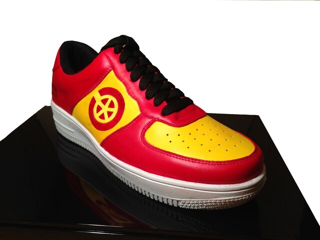 「弱虫ペダル PU レザー スニーカー 総北カラー / 巻島モデル」