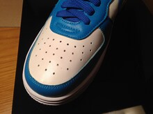 「弱虫ペダル PU レザー スニーカー 箱根学園カラー / 東堂モデル」