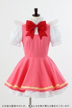 「木之本桜の衣装」(c)CLAMP・ST・講談社/NHK・NEP