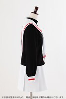 「友枝小学校制服（女子冬服）」(c)CLAMP・ST・講談社/NHK・NEP