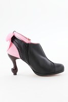 「バトルコスチュームモデルブーティ」(c)CLAMP・ShigatsuTsuitachi CO.,LTD.／講談社