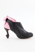 「バトルコスチュームモデルブーティ」(c)CLAMP・ShigatsuTsuitachi CO.,LTD.／講談社