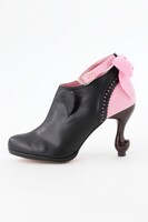 「バトルコスチュームモデルブーティ」(c)CLAMP・ShigatsuTsuitachi CO.,LTD.／講談社