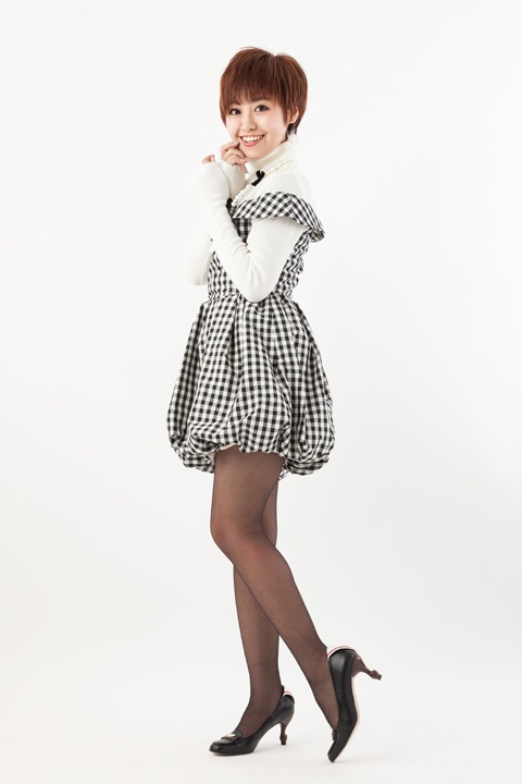 「友枝小学校制服モデルパンプス」 (c)CLAMP・ShigatsuTsuitachi CO.,LTD.／講談社