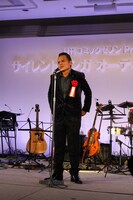 「サイレントマンガには反対ですけども」と嘯き、会場を沸かす原哲夫。