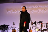 「マンガは世界の共通語」と語る次原隆二。