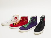 「『ネルフマーク』スニーカー」は4色展開で、価格は2万7000円。(c)カラー