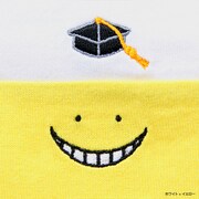 「暗殺教室×ALOYE 2 殺せんせー刺繍Tシャツ」（ホワイト×イエロー）胸元に刺繍であしらわれた殺せんせー。(c)松井優征／集英社・アニメ「暗殺教室」製作委員会