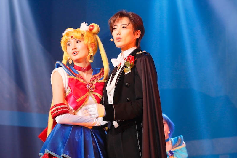 「美少女戦士セーラームーン ～Petite Etrangere～」上海公演初日の様子。（C）武内直子・PNP／ミュージカル「美少女戦士セーラームーン」製作委員会2014