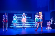 「美少女戦士セーラームーン ～Petite Etrangere～」上海公演初日の様子。（C）武内直子・PNP／ミュージカル「美少女戦士セーラームーン」製作委員会2014