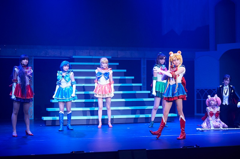 「美少女戦士セーラームーン ～Petite Etrangere～」上海公演初日の様子。（C）武内直子・PNP／ミュージカル「美少女戦士セーラームーン」製作委員会2014