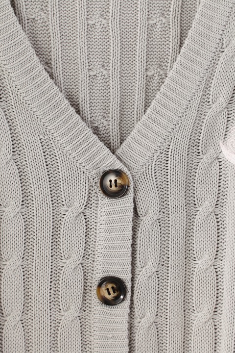 「ケーブルVカーディガン」（グレー） (c)武内直子・PNP・講談社・東映アニメーション