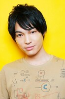 松本祐一（井尾谷諒役） (c)渡辺航(週刊少年チャンピオン)2008/弱虫ペダル製作委員会2013 (c)渡辺航(週刊少年チャンピオン)/マーベラス、東宝、ディー・バイ・エル・クリエイション