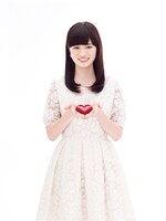 「Heart × セーラームーン コラボレーションセット（携帯電話本体＋デコレーションキット）」(c)武内直子・PNP・東映アニメーション (c)Naoko Takeuchi