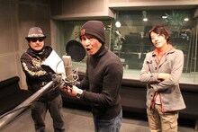 （左から）原作者の雨宮慶太、桂正和、監督の林祐一郎。