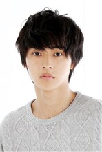 寺坂利太役を演じる山崎賢人。