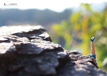 「みんなのフチ子」からkurumii作「いのちがけ」。(c)タナカカツキ／KITAN CLUB