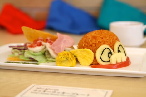 「ブービーのウッキーウッキープレート」(c)Fujiko-Pro