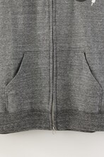 「月島蛍モデルパーカー」(c)古舘春一／集英社・「ハイキュー!!」製作委員会・MBS