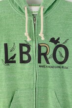 「西谷夕モデルパーカー」(c)古舘春一／集英社・「ハイキュー!!」製作委員会・MBS