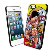 「金城真護」スマートフォンケースの使用例。