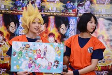 百田夏菜子（左）と玉井詩織。