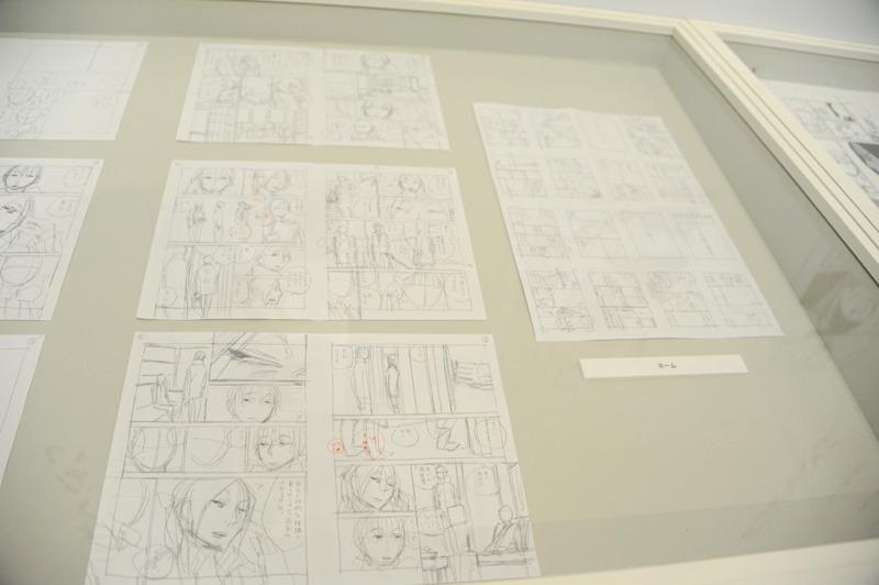 ルネッサンス吉田「愛を喰らえ!!」の展示風景。