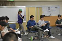 「東村アキコのクロッキー教室」の様子。