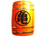 ドラゴンボール木樽ジョッキ[亀仙人]の1Lサイズ。(c)バードスタジオ/集英社・フジテレビ・東映アニメーション