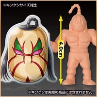 「キン肉マン消しゴム」とのサイズ比較。(c)ゆでたまご・東映アニメーション