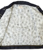 内側はドラえもんの総柄。(c)Fujiko-Pro,Shogakukan,TV-Asahi,Shin-ei,and ADK