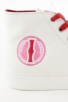 「ダイヤのA」コラボスニーカー・稲城実業モデル。(c)寺嶋裕二・講談社/2014「ダイヤのA」製作委員会・テレビ東京