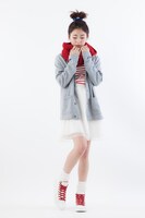 「ダイヤのA」コラボスニーカー・稲城実業モデルの着用例。(c)寺嶋裕二・講談社/2014「ダイヤのA」製作委員会・テレビ東京