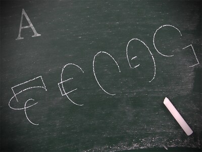 特設サイトで提示されている手がかりの一部。